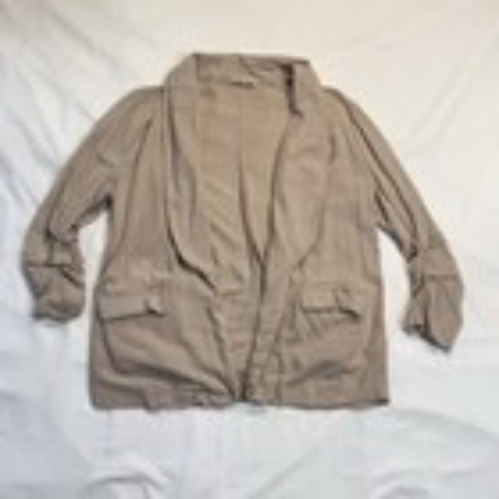 Women’s Easel Oversized Wrap Jacket Beige Size Medium With Pockets